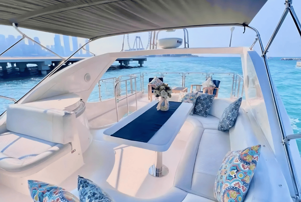Яхты(а) "SL". Яхта Элит 56FT SL 1 каюта Крейсерские яхты – От 30 до 60 метров. Предназначены для длительных путешествий с комфортом. 2