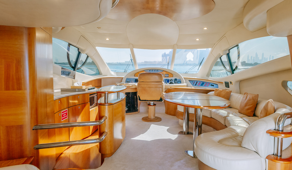Яхты(а) "WT". Яхта AZIMUT 55FT WT 2 каюты Крейсерские яхты – От 30 до 60 метров. Предназначены для длительных путешествий с комфортом. 3