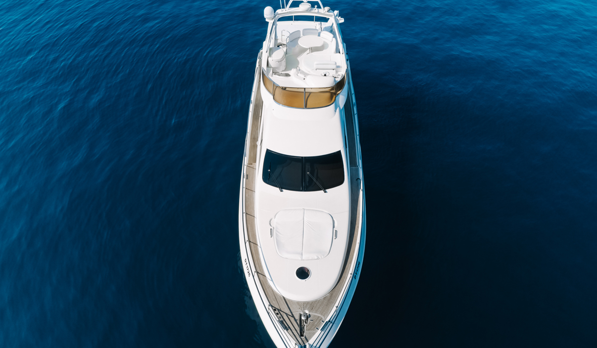 Искусство развлечений на борту Azimut 68FT WT: гармония технологий и морских удовольствий Величественная яхта Azimut 68FT