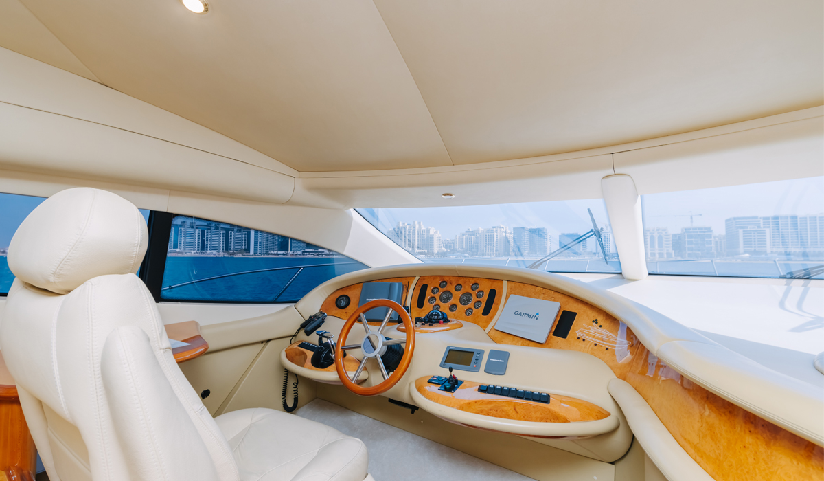 Яхты(а) "WT". Яхта AZIMUT 68FT WT 3 каюты Крейсерские яхты – От 30 до 60 метров. Предназначены для длительных путешествий с комфортом. 5