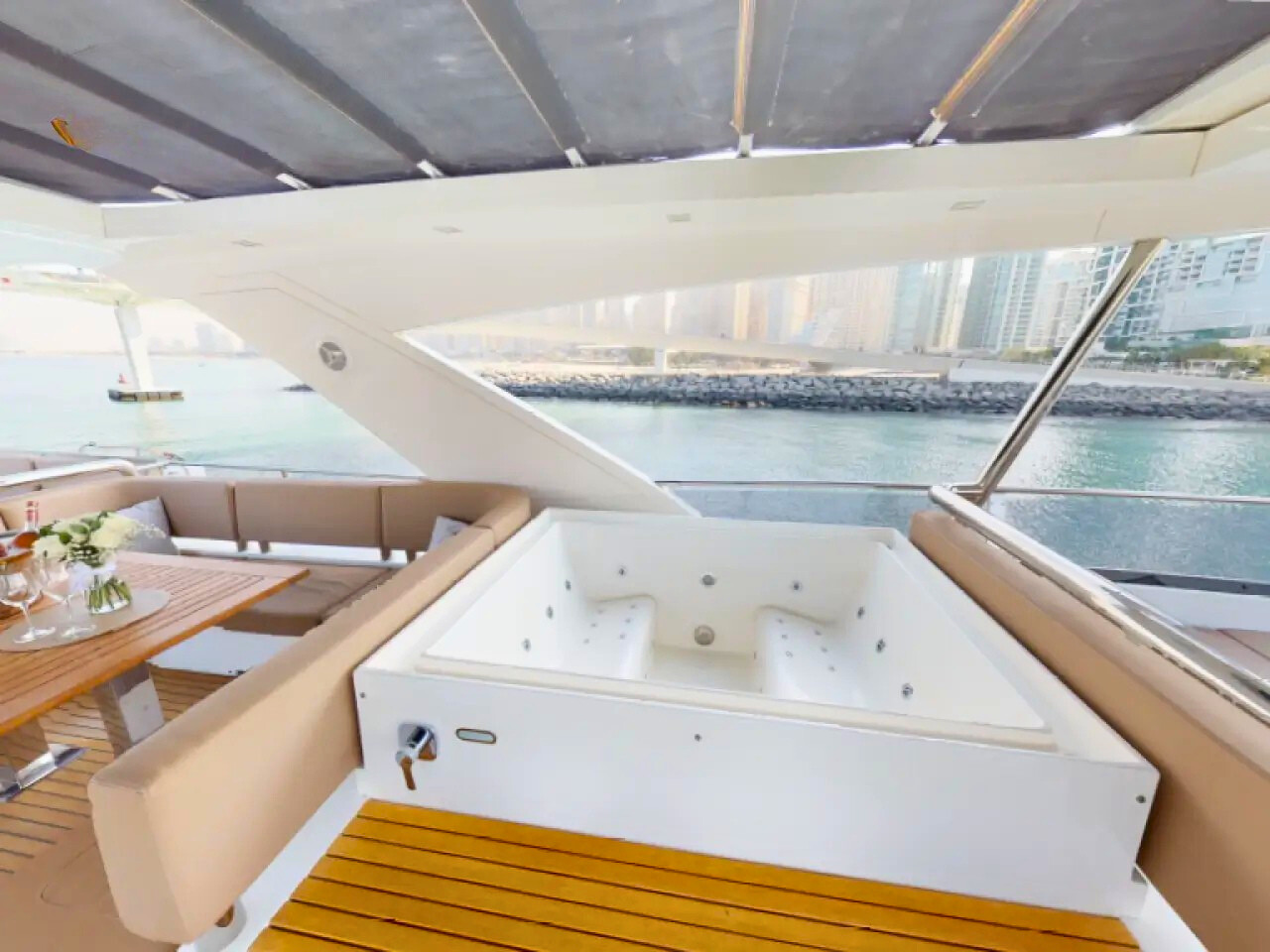 Яхты(а) "SL". Elite Galeon 78FT SL 3 каюты Крейсерские яхты – От 30 до 60 метров. Предназначены для длительных путешествий с комфортом. 4
