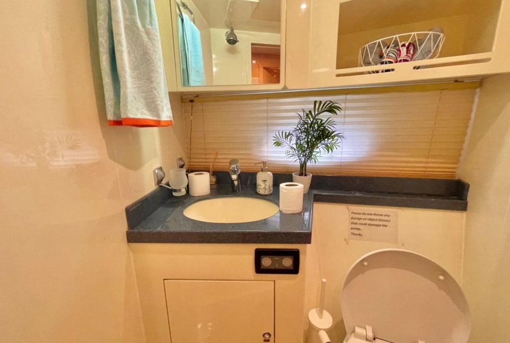 Яхты(а) "SL". Majesty 44FT SL 2 каюты Малые яхты – Менее 30 метров
