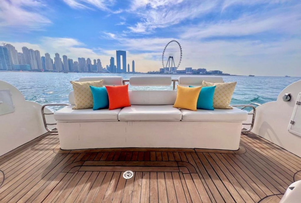 Изысканность и техническое совершенство яхты Majesty 48FT SL в Дубае Великолепие Majesty 48FT SL раскрывается в
