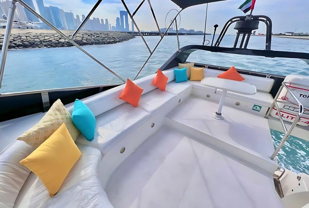 Яхты(а) "SL". Яхта Majesty 48FT SL 2 каюты Крейсерские яхты – От 30 до 60 метров. Предназначены для длительных путешествий с комфортом. 4