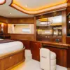 Фото Яхта SUNSEEKER 82FT WT в Дубае 5