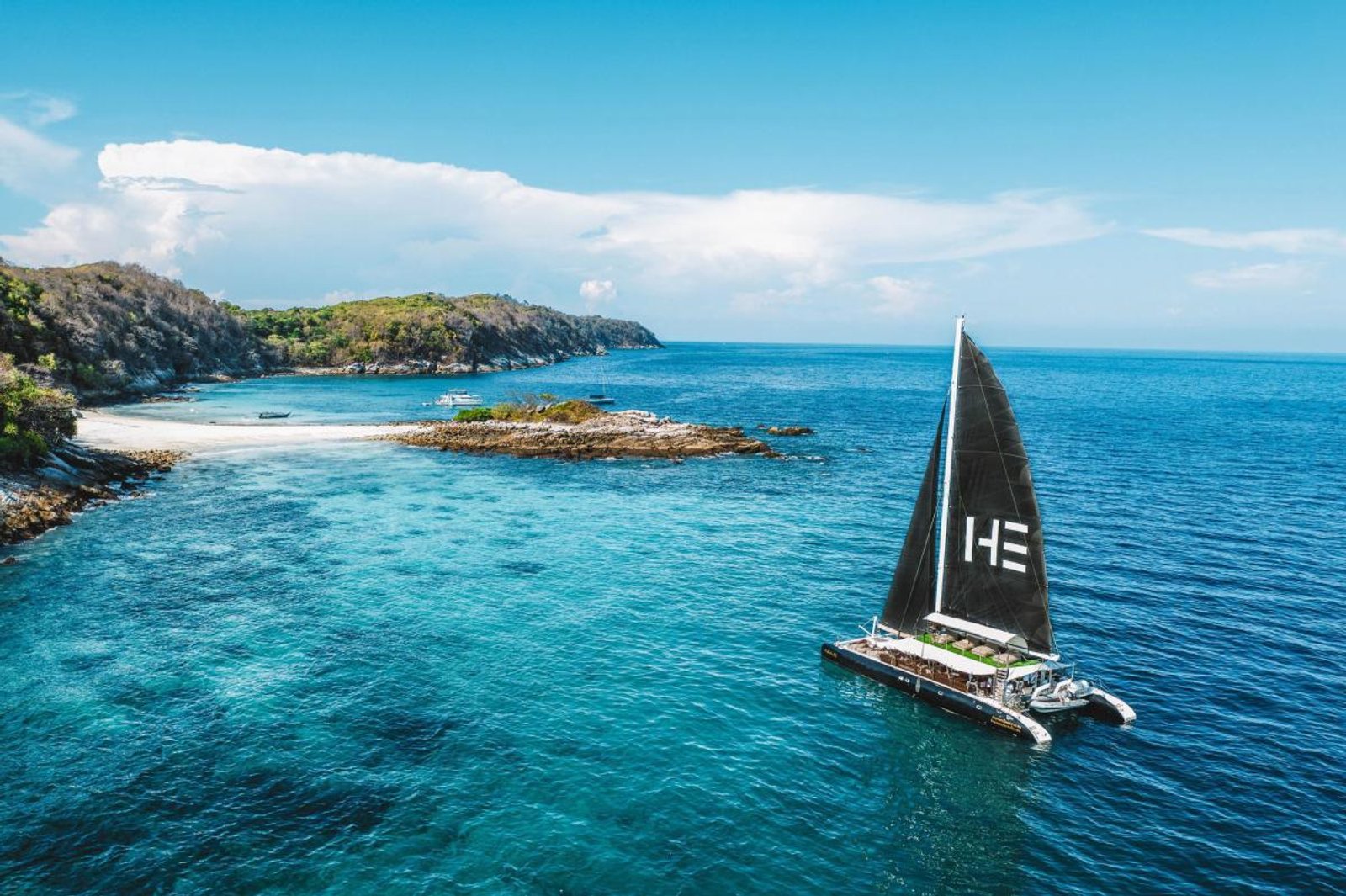 Party Catamaran 80 футов — катамаран, Пхукет