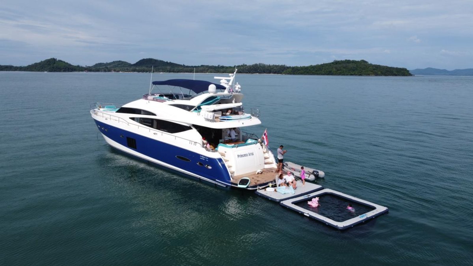 Princess 78 футов — моторная яхта, Пхукет