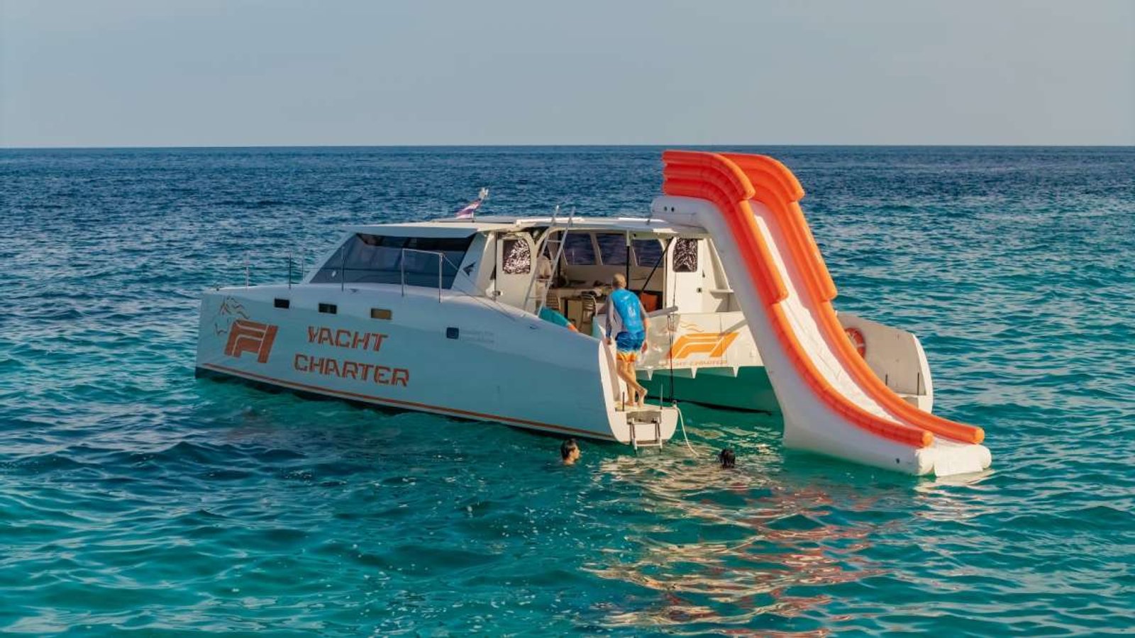 Power Catamaran 40 футов — катамаран, Пхукет