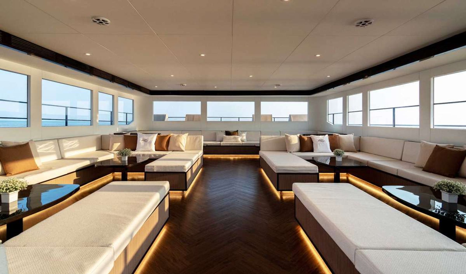 Power Catamaran 85 футов — катамаран, Пхукет