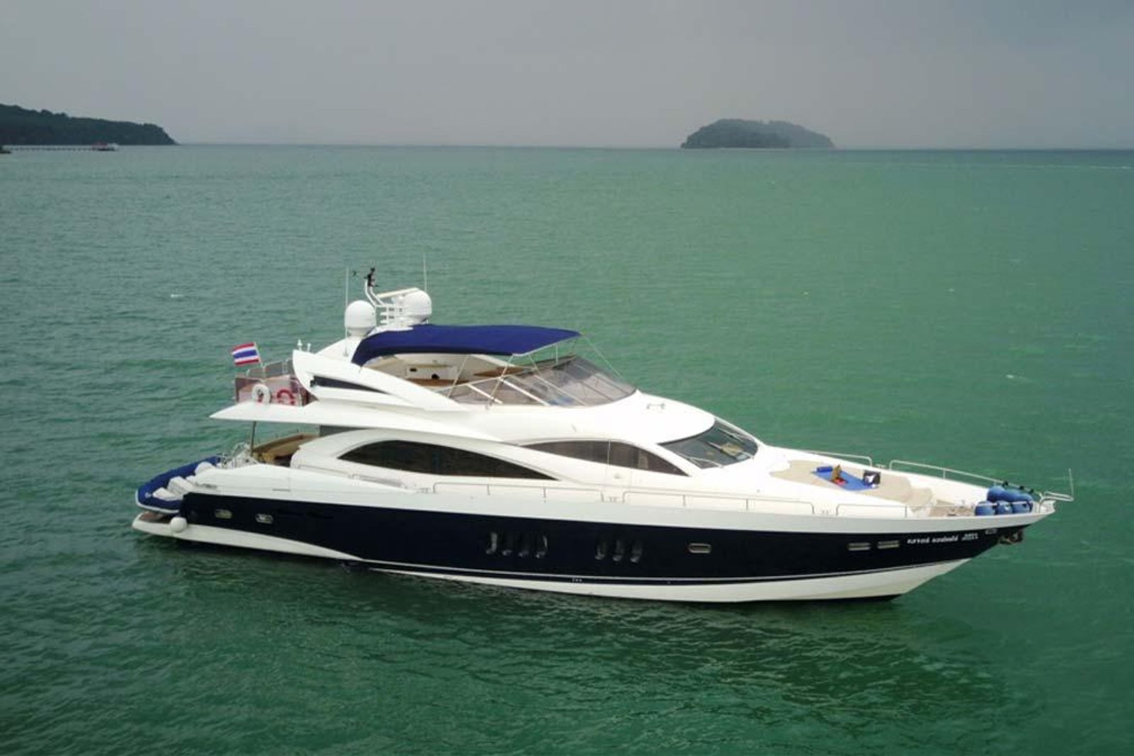 Sunseeker 90 футов — моторная яхта, Пхукет